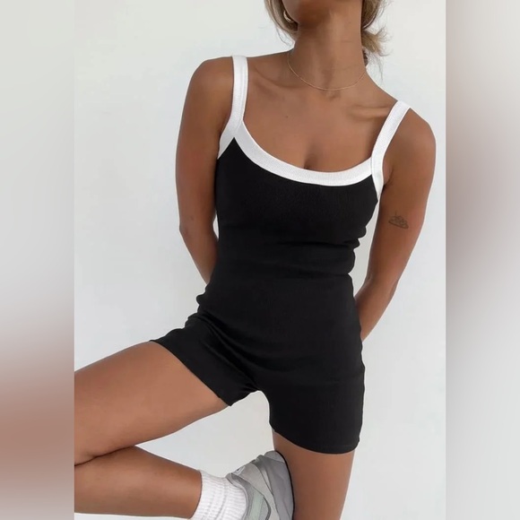 NWT Sunday Onsie - Picture 1 of 7